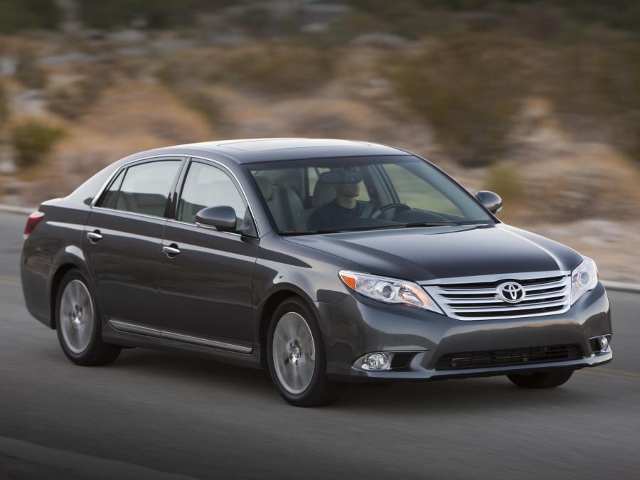  Toyota Avalon 2010 года  (фото 27 из 30)